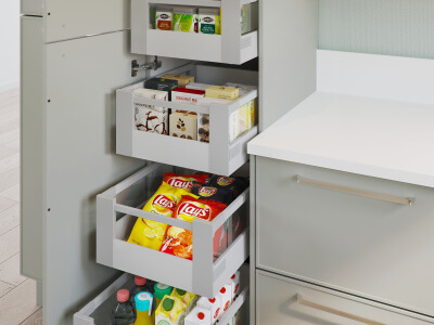 Hoge kast met interne voorraadlades