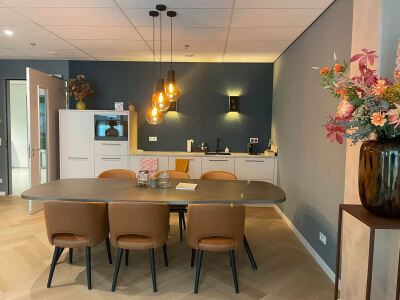 Nieuwe Bruynzeel keuken voor Huiskamer Ronald McDonald Den Haag