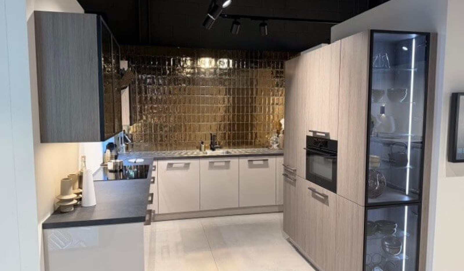 Showroomkeuken Pallas Bruynzeel Keukens showroomkeuken-pallas-bruynzeel-keukens