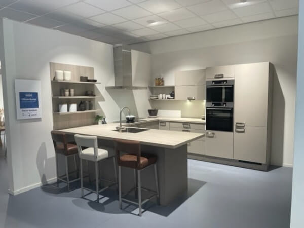 Showroomkeuken Atlas Leem